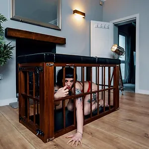https://naughty-shades-of.brighton-hotels-england.com